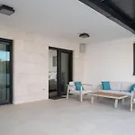 Mona - Dvosobni Stan Apartman Zára