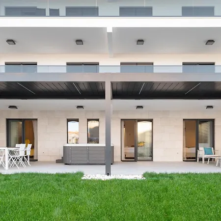 Apartment Mona - Dvosobni Stan *