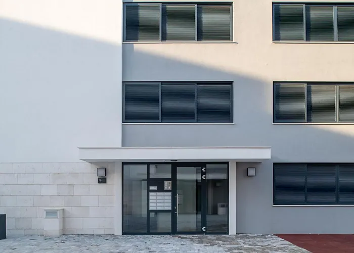 Mona - Dvosobni Stan